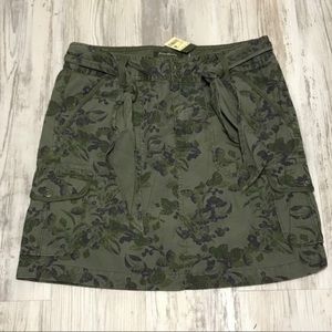 NEW Eddie Bauer Floral Cargo Skirt 4